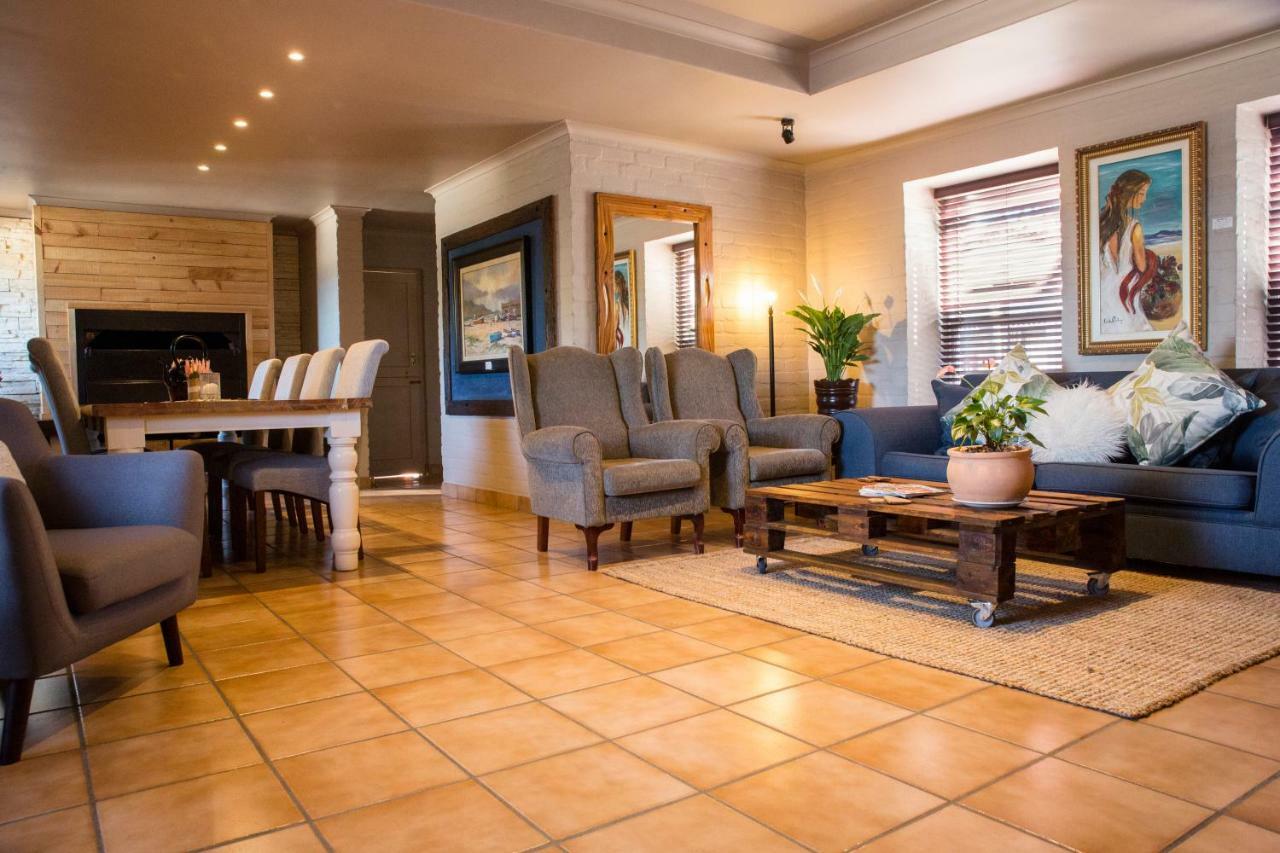 Rosendal Guesthouse Kraaifontein エクステリア 写真